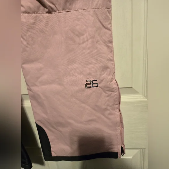 NWT Arctix  Women's Insulated Snow Pants Regular Inseam Size M/M 29L Color Pink - Picture 14 of 16